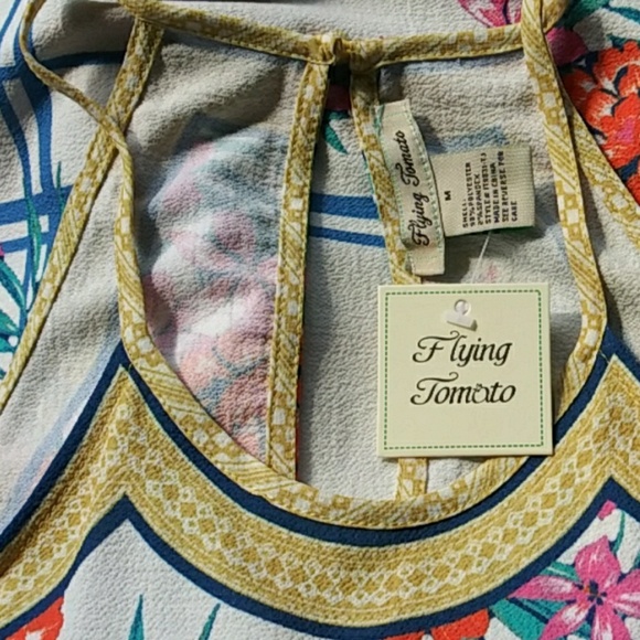 NWT Flying Tomato Yellow Hawaiian Print Top Sz Med - Picture 5 of 5